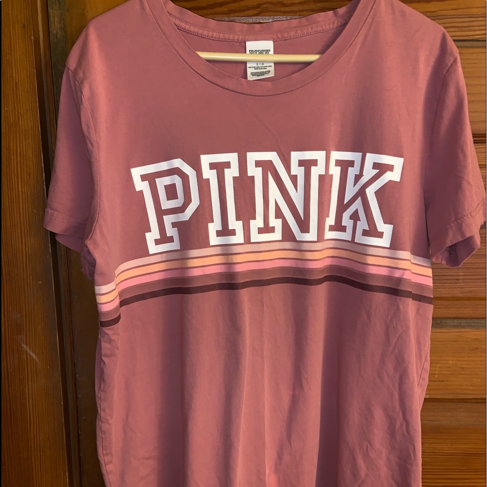 T-shirt from pink